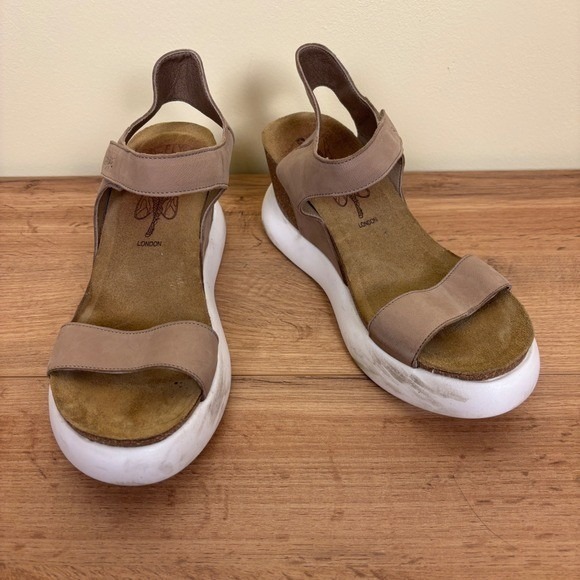 FLY LONDON‎ Self Fastener Sandals GOGO967FLY Size 38 Beige Cork Platform Wedge - Picture 2 of 11